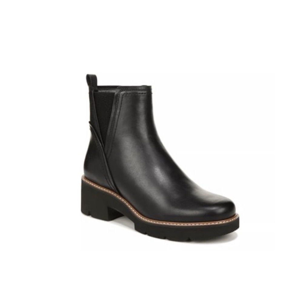Naturalizer Darry Bootie Womens 9 Black Ankle Boots Waterproof Leather Lug Sole